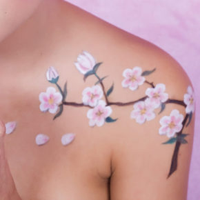桜のタトゥーが持つ意味とは デザイン画像あり みんなのタトゥー