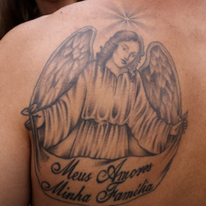 天使 エンジェル のタトゥーの意味とは デザイン画像もあり みんなのタトゥー